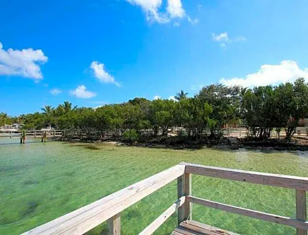 Bahia Bay Resort hotel detail image 1