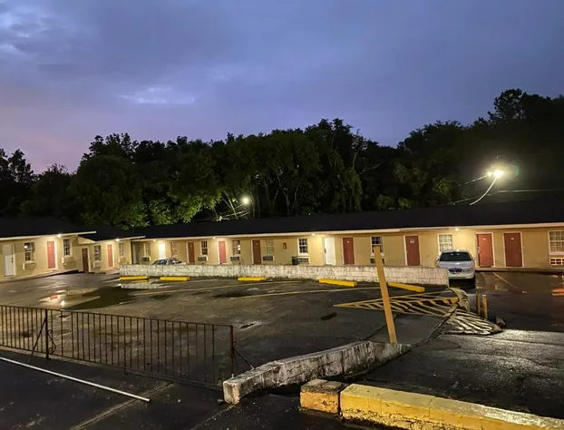 Budget Inn hotel detail image 2