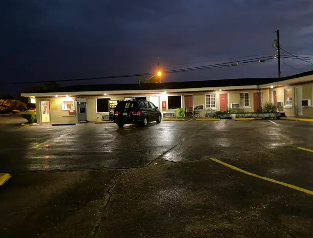 Budget Inn hotel detail image 4