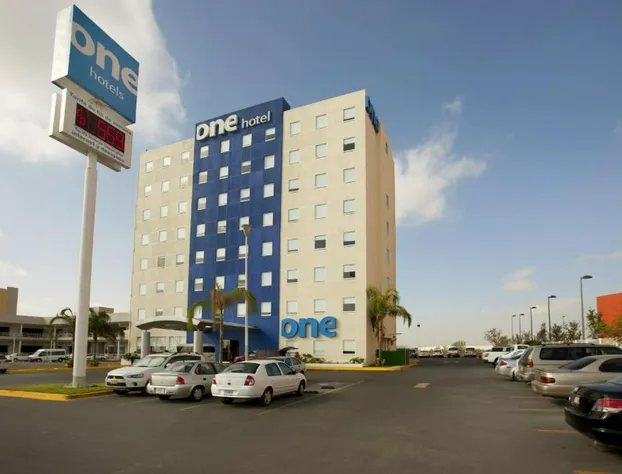 One Monterrey Aeropuerto hotel detail image 4
