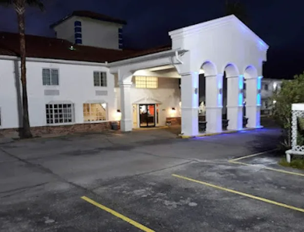 Travelodge by Wyndham LaFayette hotel detail image 2