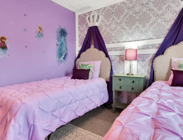 Free Resort Access Themed Room Villa Near Disney hotel detail image 1