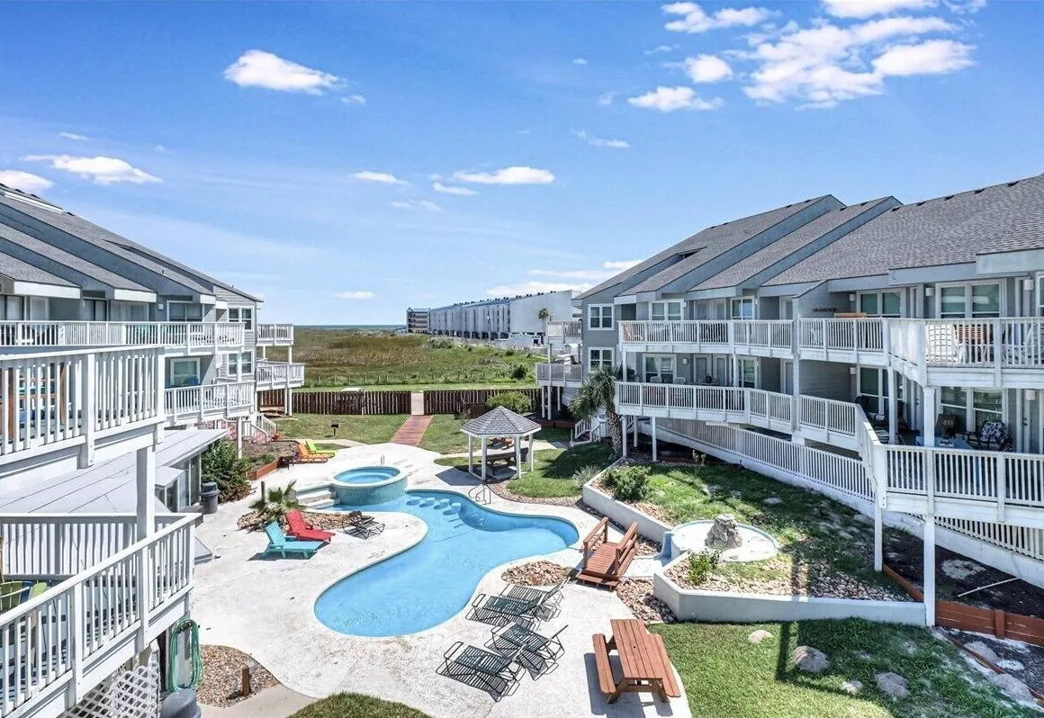 Surf Station MIBC204 hotel hero