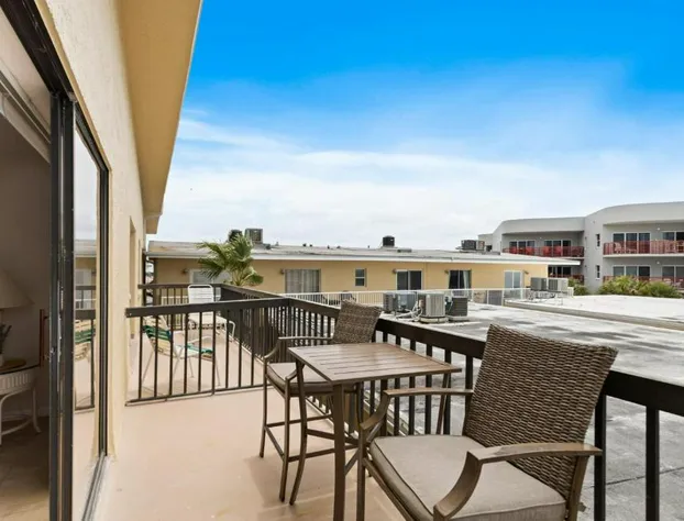 Beach View - Balcony - 2 Queen - Surf Song #350 hotel detail image 2