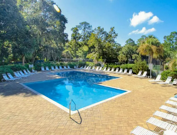 Evian 208 hotel detail image 1