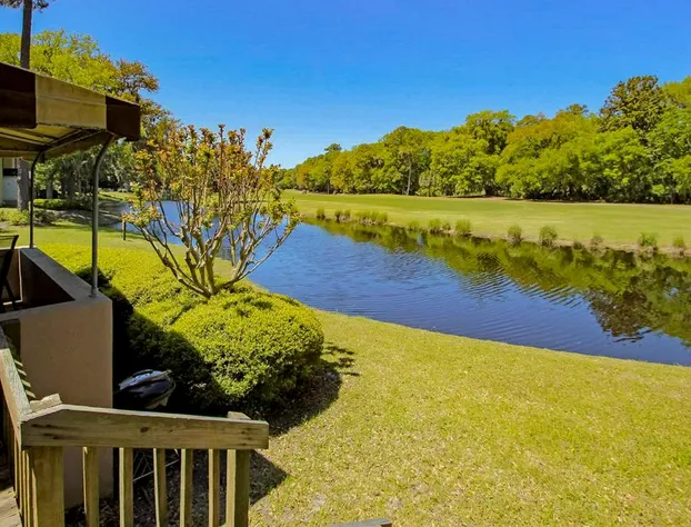 Evian 208 hotel detail image 3