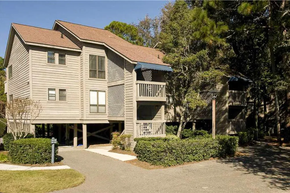 Moorings 0910 hotel hero