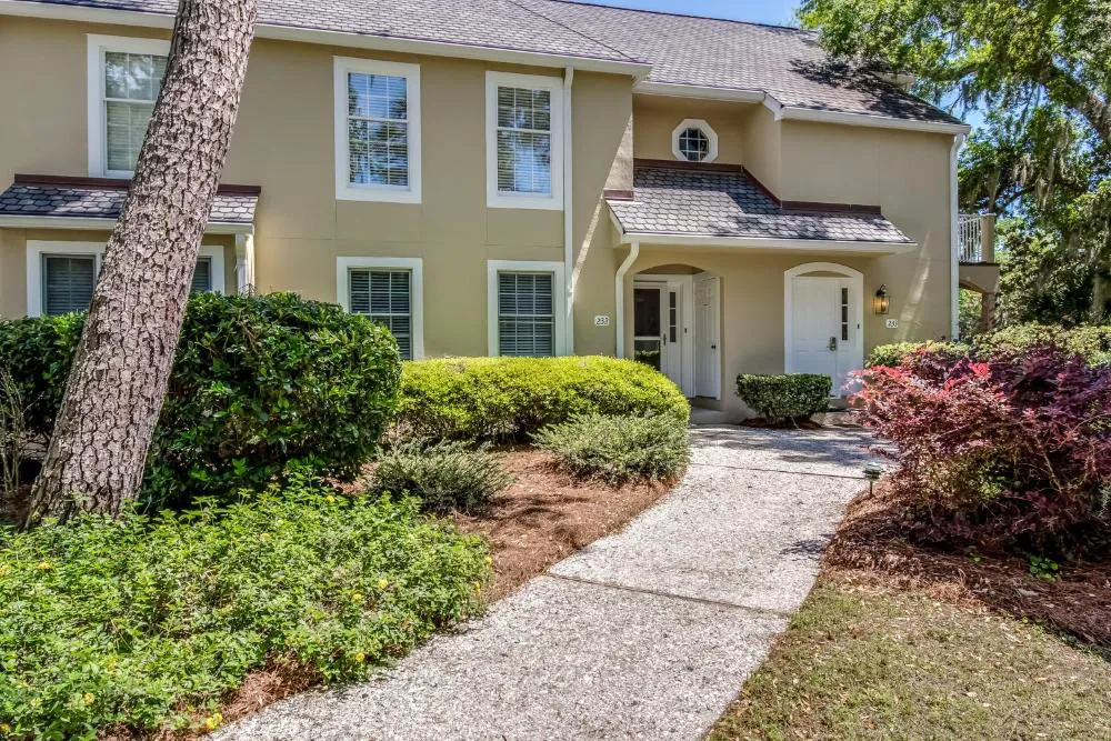 Evian 232 hotel hero