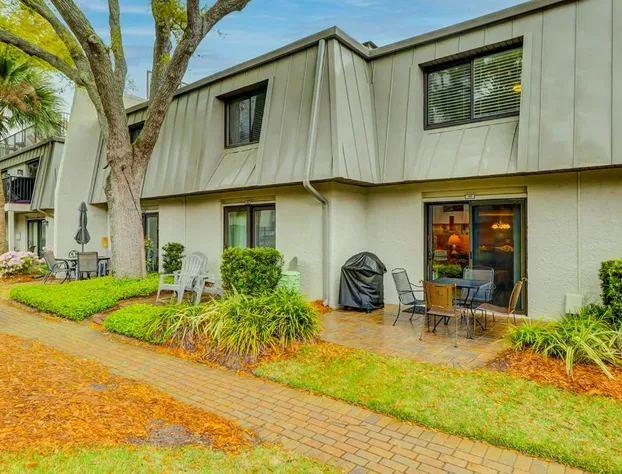 Evian 232 hotel detail image 2