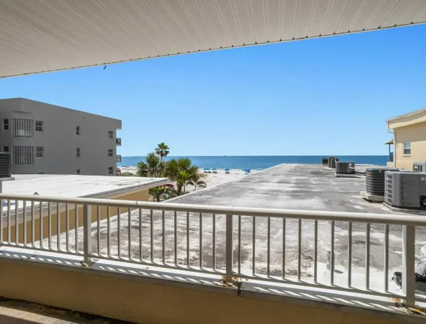 1br 1b Beach View - King - Surf Song #333 hotel detail image 4