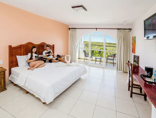 Uxmal Resort Maya hotel detail image 3