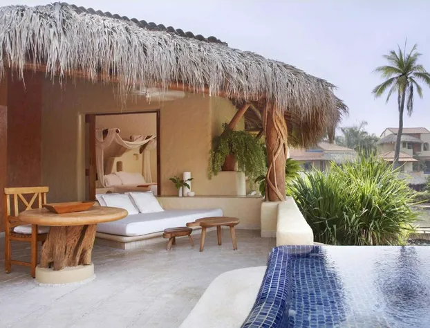 Thompson Zihuatanejo, A Beach Resort, by Hyatt hotel detail image 1