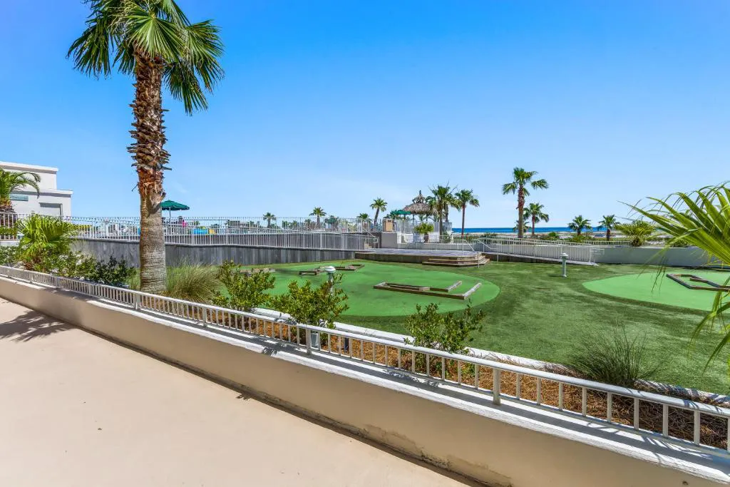 Caribe 212C hotel hero