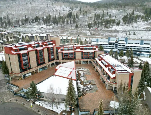 VS645H Village Square 1Br 1Ba Hotel Room hotel detail image 3