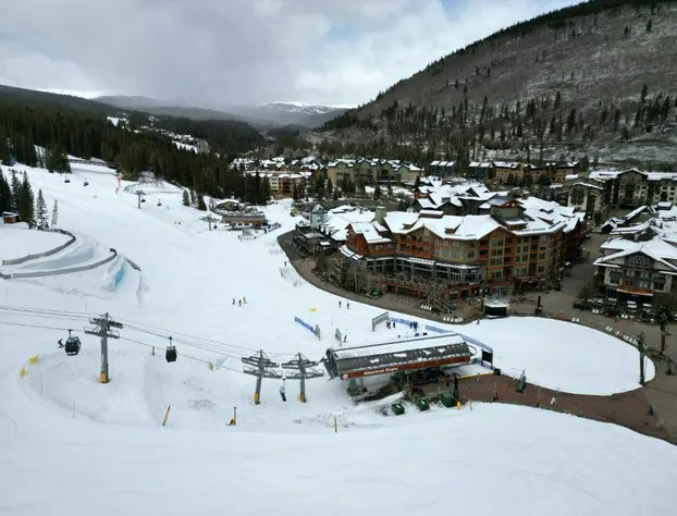 VS641H Village Square 1Br 1Ba Hotel Room hotel detail image 3