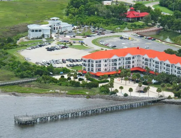 Harborside at Charleston Harbor Resort and Marina hotel detail image 2
