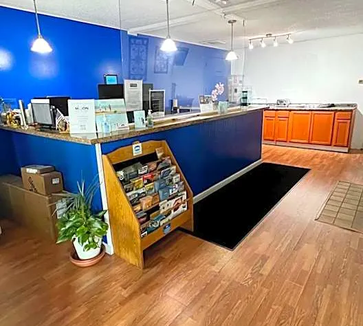 Travelodge by Wyndham Lincoln Near White Mountain hotel detail image 3