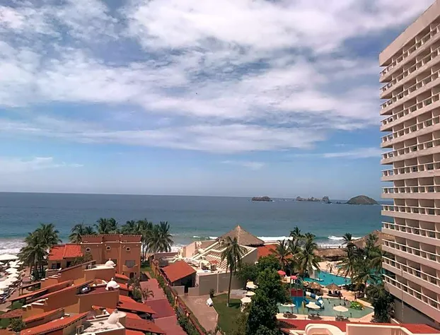 Departamento 523 con playa dentro de Hotel en Ixtapa hotel detail image 1