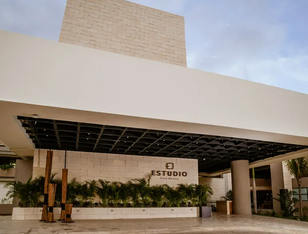 Estudio Playa Mujeres All Inclusive hotel detail image 1