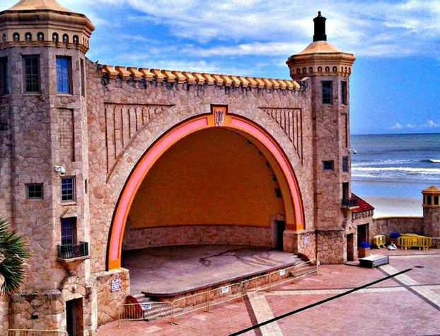 Wyndham Ocean Walk 2 BR Resort Condo Direct Oceanfront - Daytona Funland 2226 hotel detail image 4