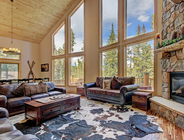 Grand Moose Lodge 3 Bedroom Home by RedAwning hotel detail image 4