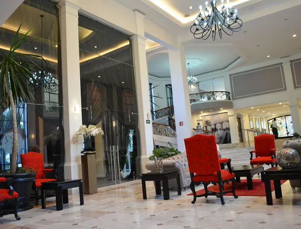 Plaza Camelinas Hotel hotel detail image 2