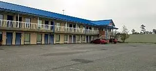 Travelodge by Wyndham Hahira hotel hero