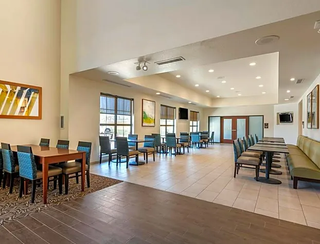 Comfort Suites Broomfield-Boulder/Interlocken hotel detail image 4