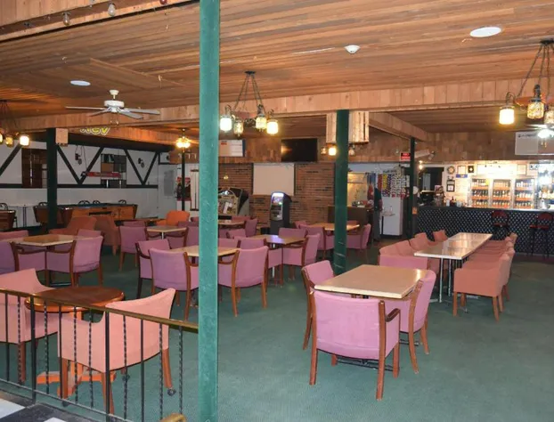 Two Hills Inn hotel detail image 1