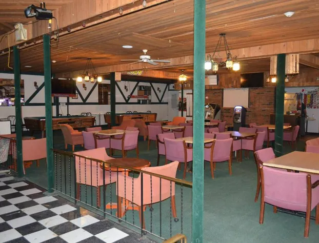 Two Hills Inn hotel detail image 2