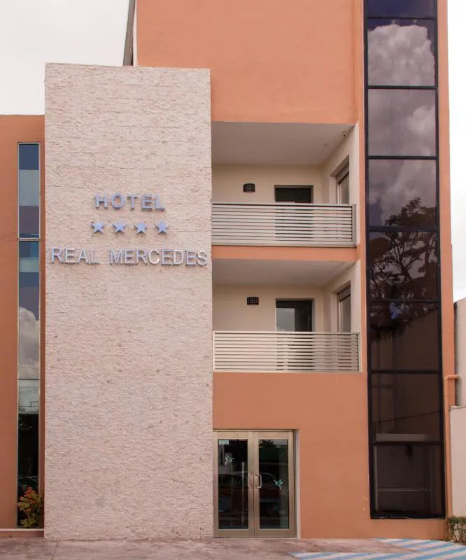 Hotel Real Mercedes hotel hero