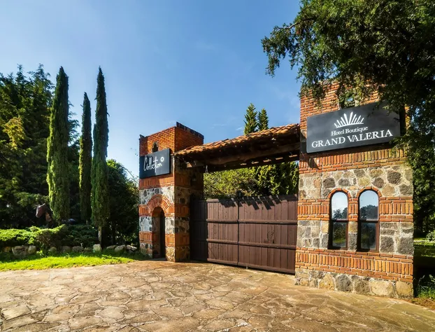 Hotel El Roble Resort hotel detail image 1