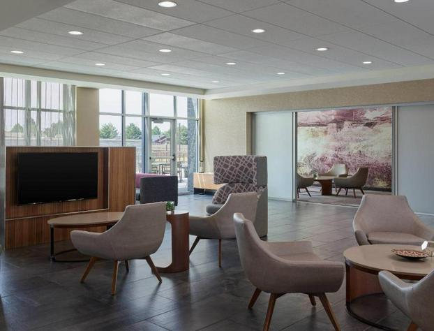 Courtyard by Marriott Denver Aurora hotel detail image 2