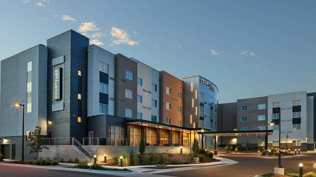 Courtyard by Marriott Denver Aurora hotel detail image 1