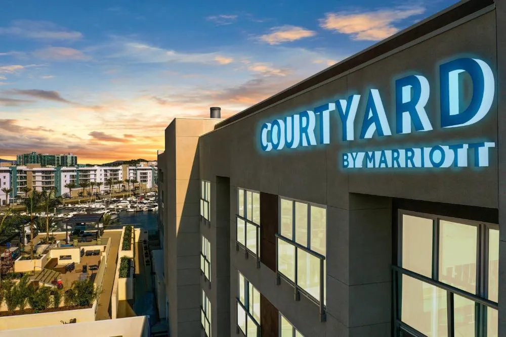 Courtyard by Marriott Marina del Rey hotel hero