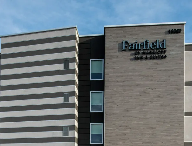 Fairfield Inn & Suites by Marriott Anaheim Los Alamitos hotel detail image 2