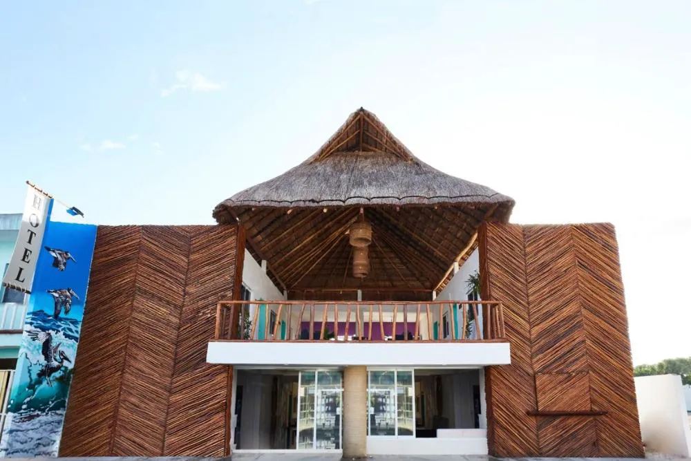 Hotel Pelicano hotel hero