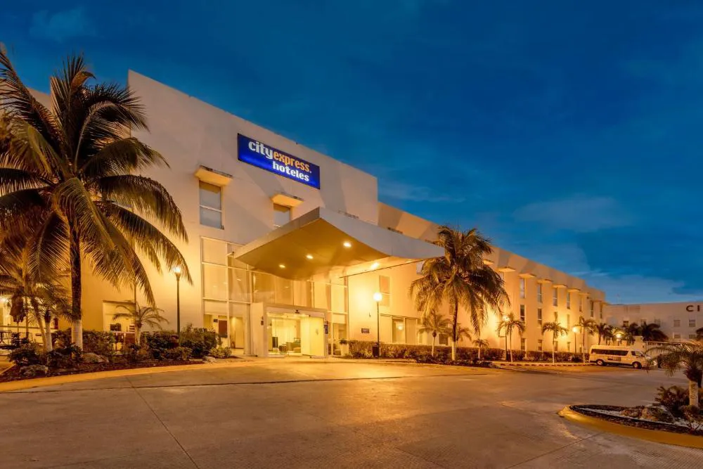 City Express by Marriott Playa Del Carmen hotel hero