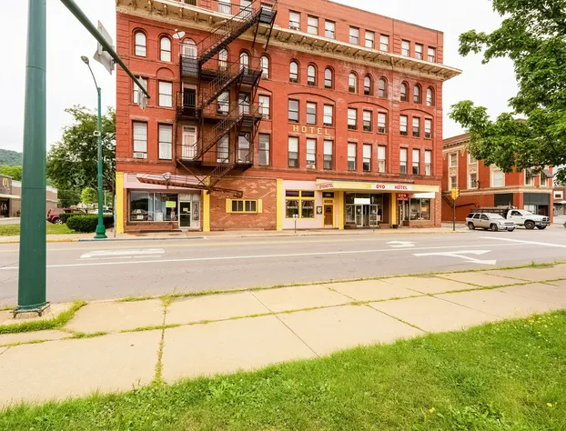 OYO Hotel Bradford Main St PA hotel detail image 1