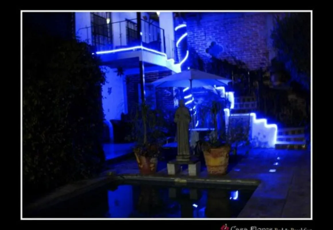 Casa Flores Bed & Breakfast hotel hero