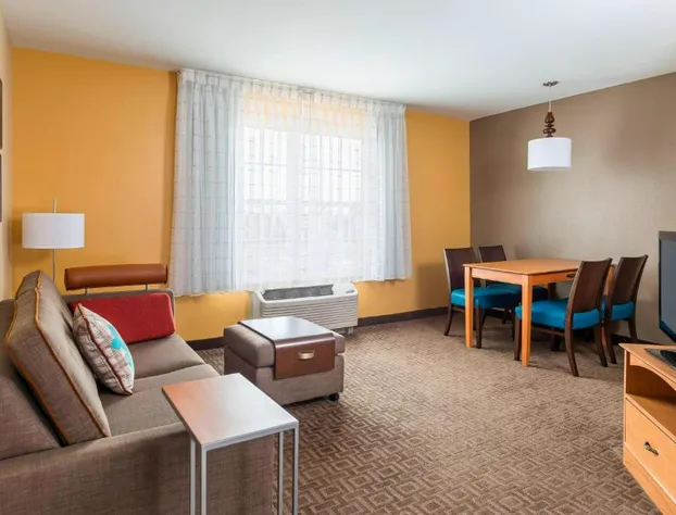 TownePlace Suites By Marriott Phoenix North hotel detail image 4