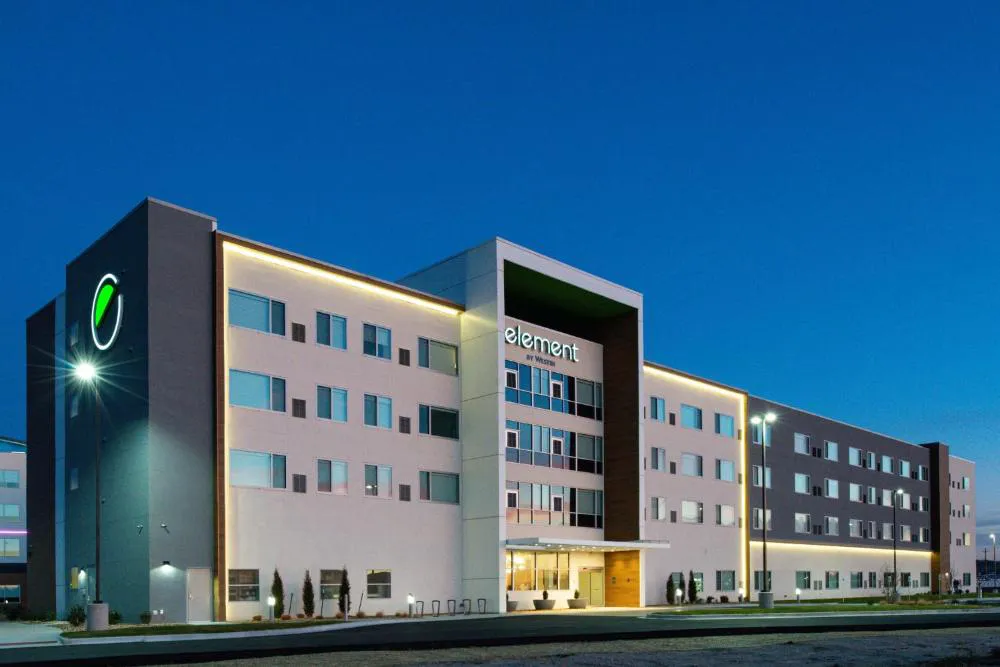 Element North Kansas City hotel hero