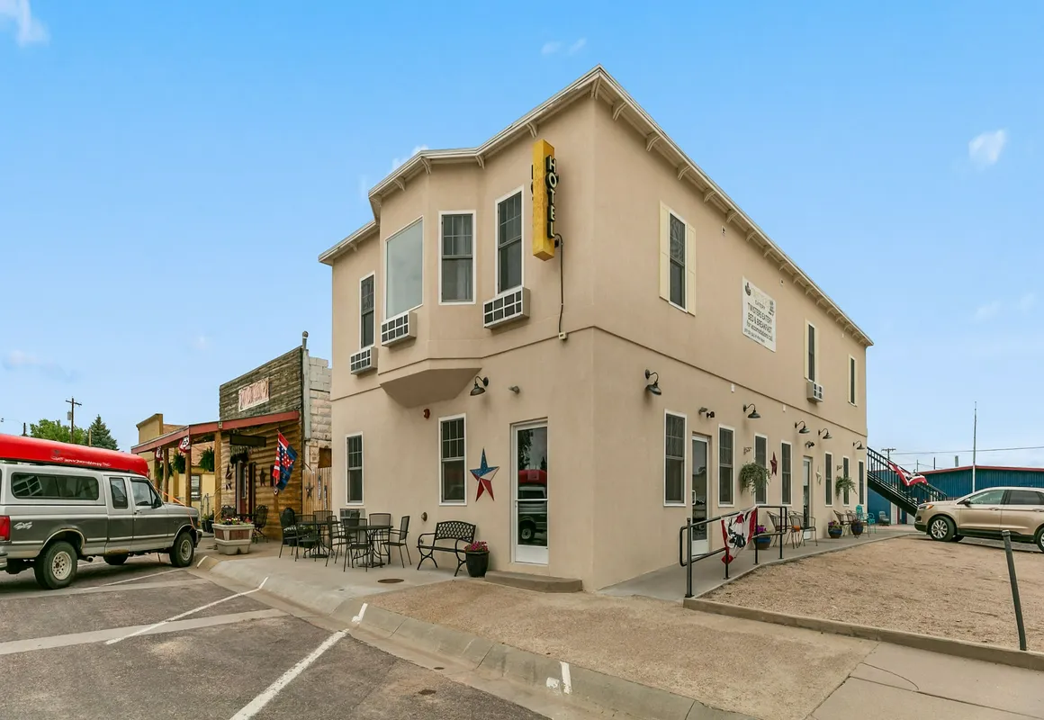 Twisters Bed and Breakfast hotel hero