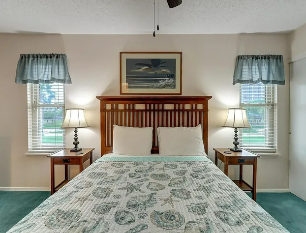 Courtyard #210 1 Bedroom Condo By Redawning hotel detail image 4