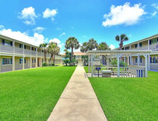 Courtyard #201 Studio Bedroom Condo By Redawning hotel detail image 4
