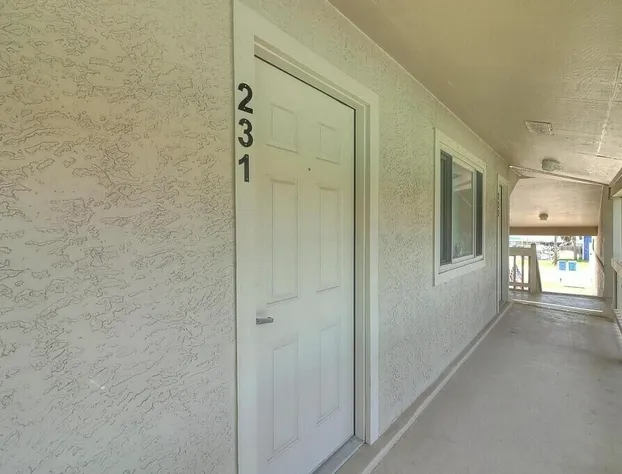 Courtyard #231 1 Bedroom Condo By Redawning hotel detail image 2