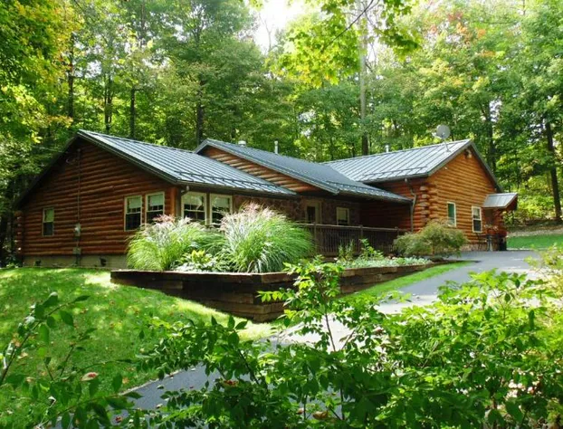 Sojourner's Lodge & Log Cabin Suites hotel detail image 1