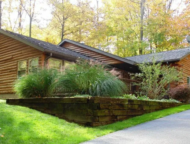 Sojourner's Lodge & Log Cabin Suites hotel detail image 2