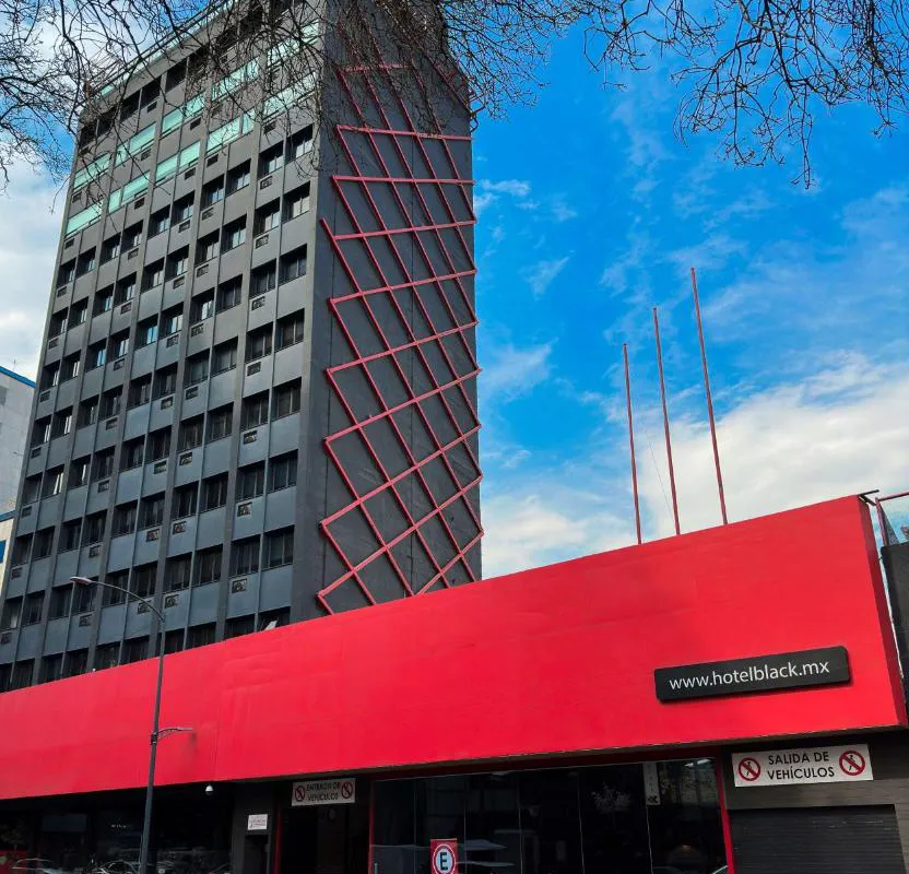 Hotel Black hotel hero