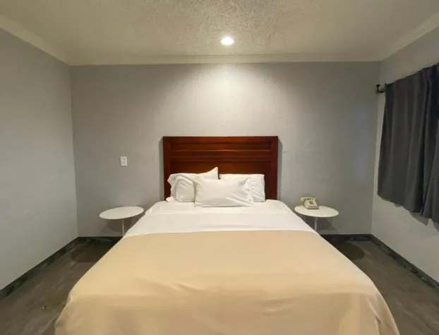 Sandman Motel hotel detail image 4